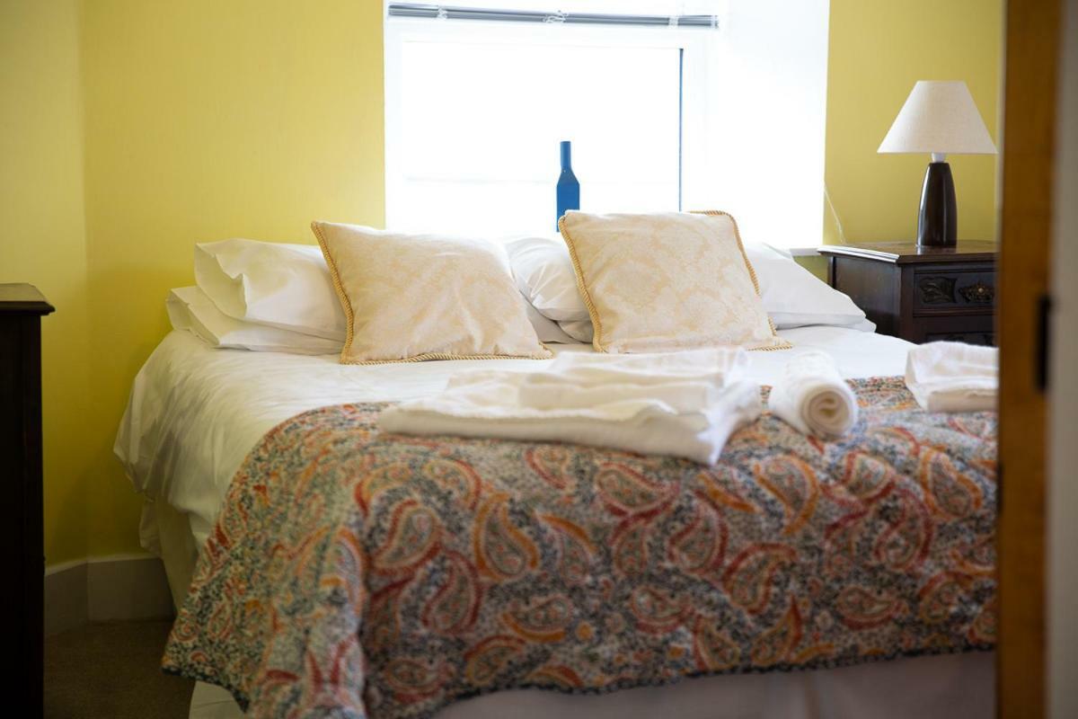 Bed and Breakfast Knightor Manor Penwithick Exterior foto
